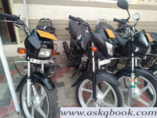 Honda second best sale hand bike showroom