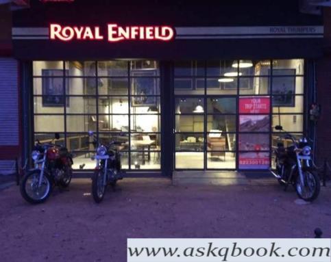 29197royal Enfield Motorcycles Royal Thumpers Napier Town